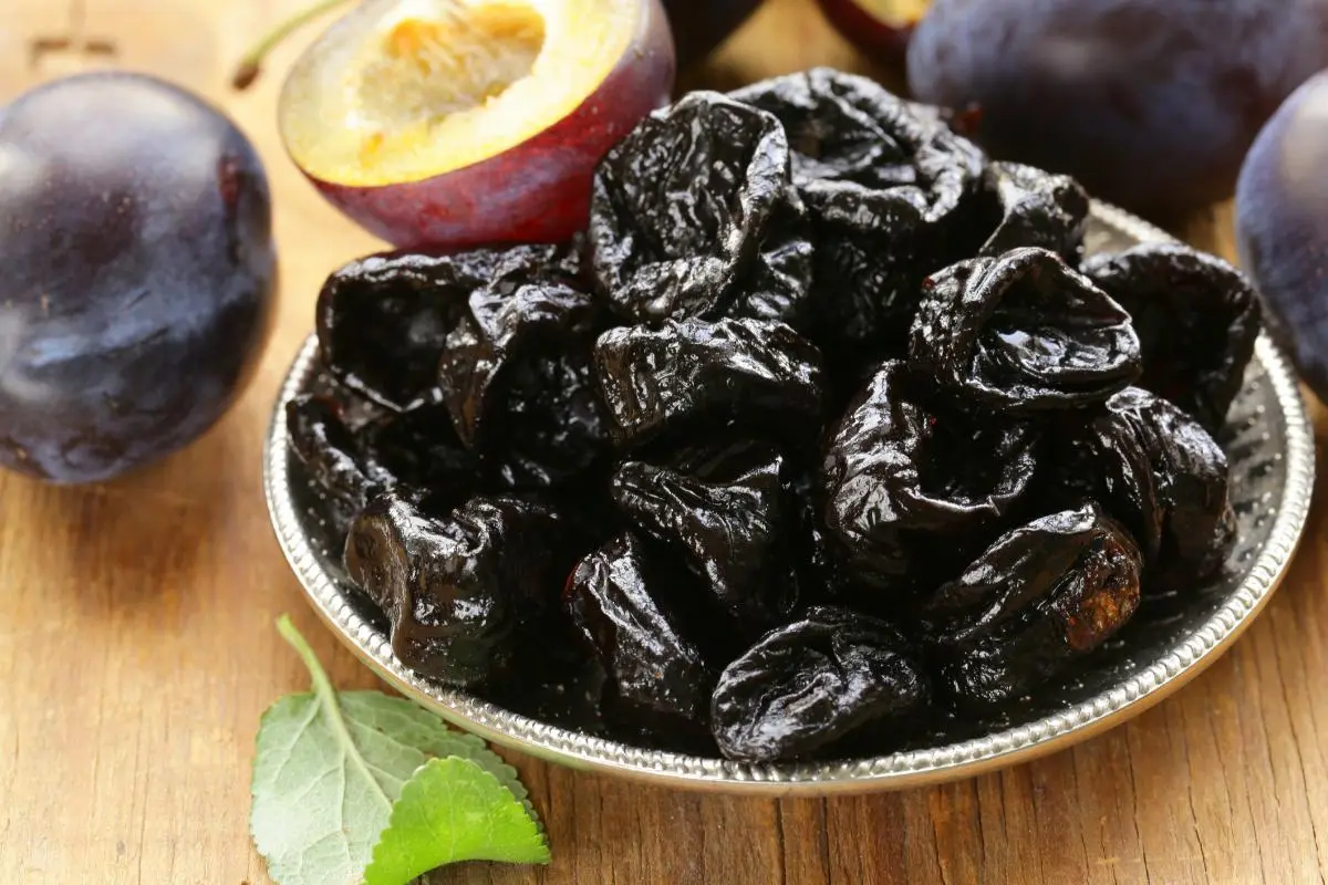 Beneficios de las Ciruelas Deshidratadas: Una Guía Completa - Cómo se comen las ciruelas deshidratadas ciruelas cubiertas de chocolate - Cómo se comen las ciruelas deshidratadas