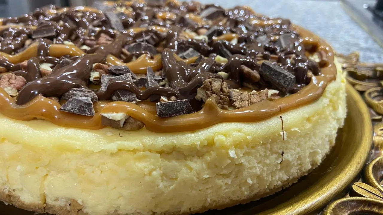 pastel de queso con chocolate costco - Cómo se llama el cheesecake de Costco