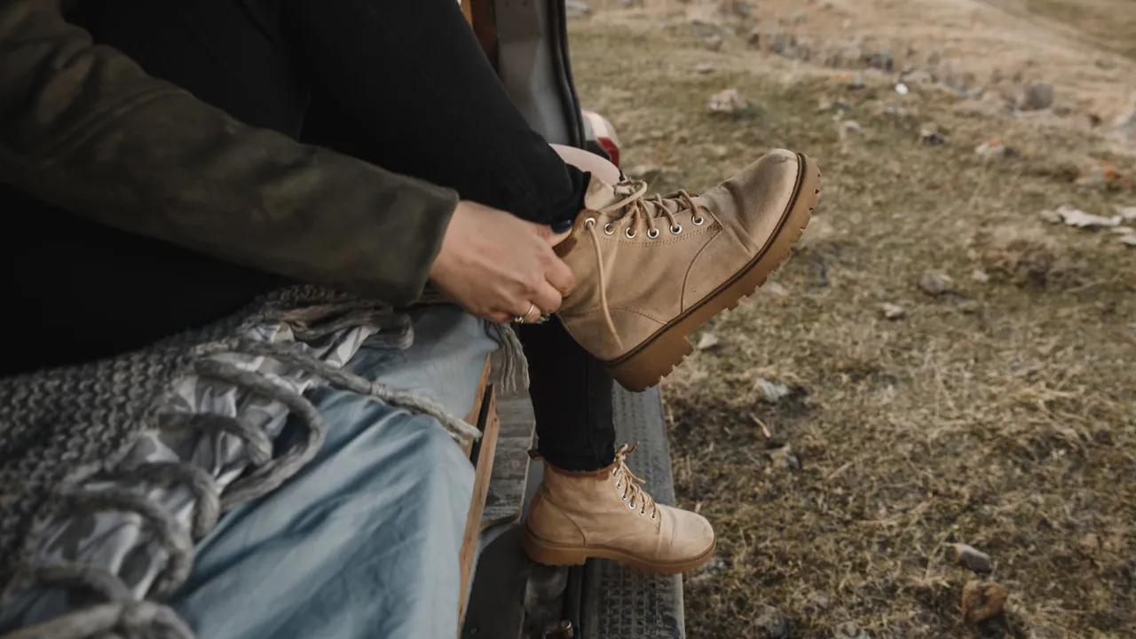botas color chocolate hombre - Cómo se llaman las botas altas para hombre