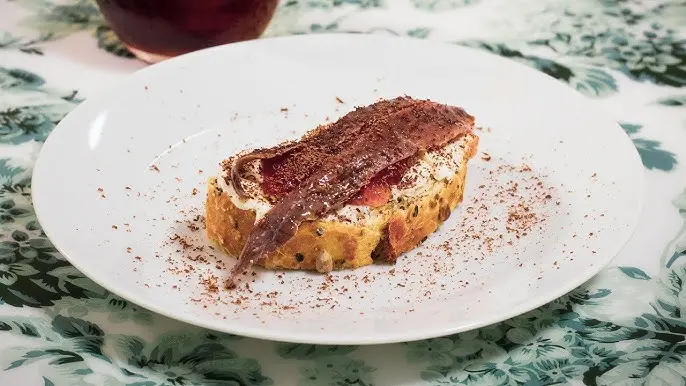 anchoas con chocolate - Cómo se sirven las anchoas