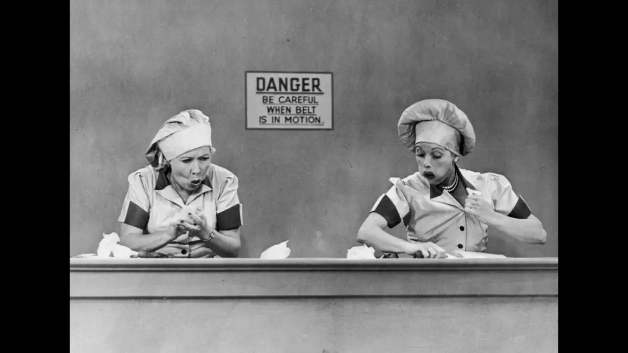 lucy ethel chocolate factory - Cuáles serán los nuevos trabajos de Lucy y Ethel
