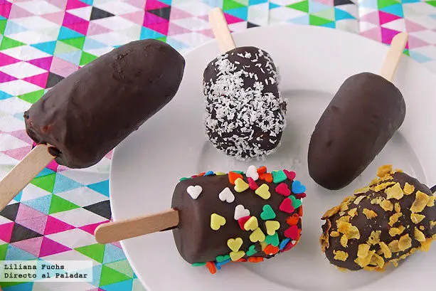 helado con platano congelado y chocolate - Cuántas calorías tiene un helado de plátano