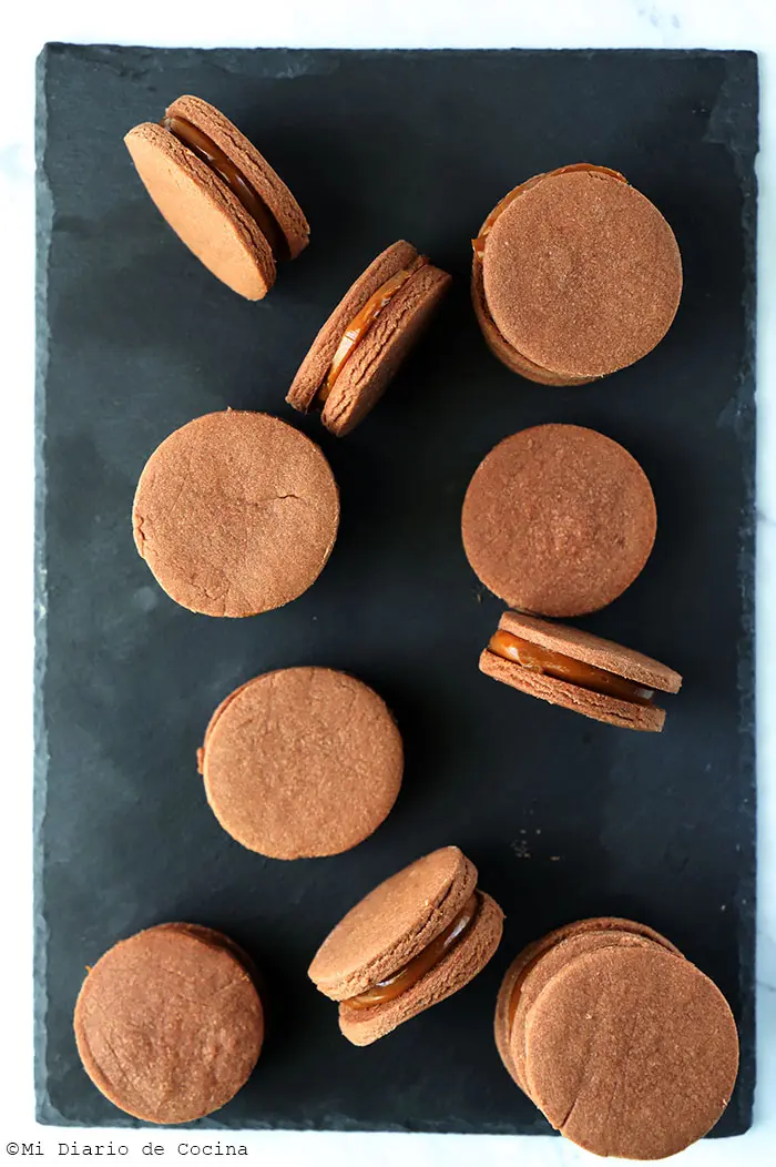 tapitas de alfajor de chocolate - Cuántas tapitas de alfajores trae el paquete
