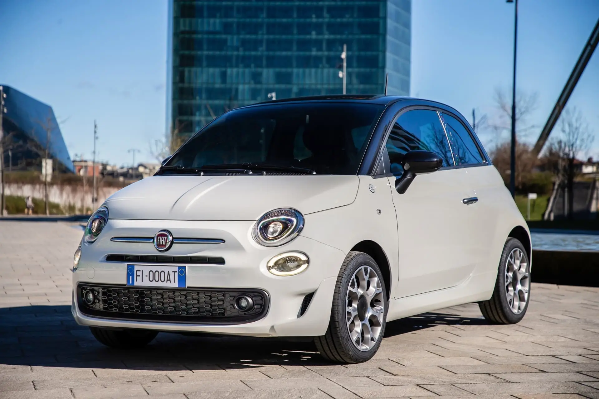 fiat 500 marron chocolate - Cuánto cuesta el Fiat 500 2024