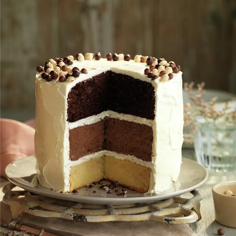 torta de vainilla decorada con chocolate - Cuánto tiempo dura una torta decorada con chantilly