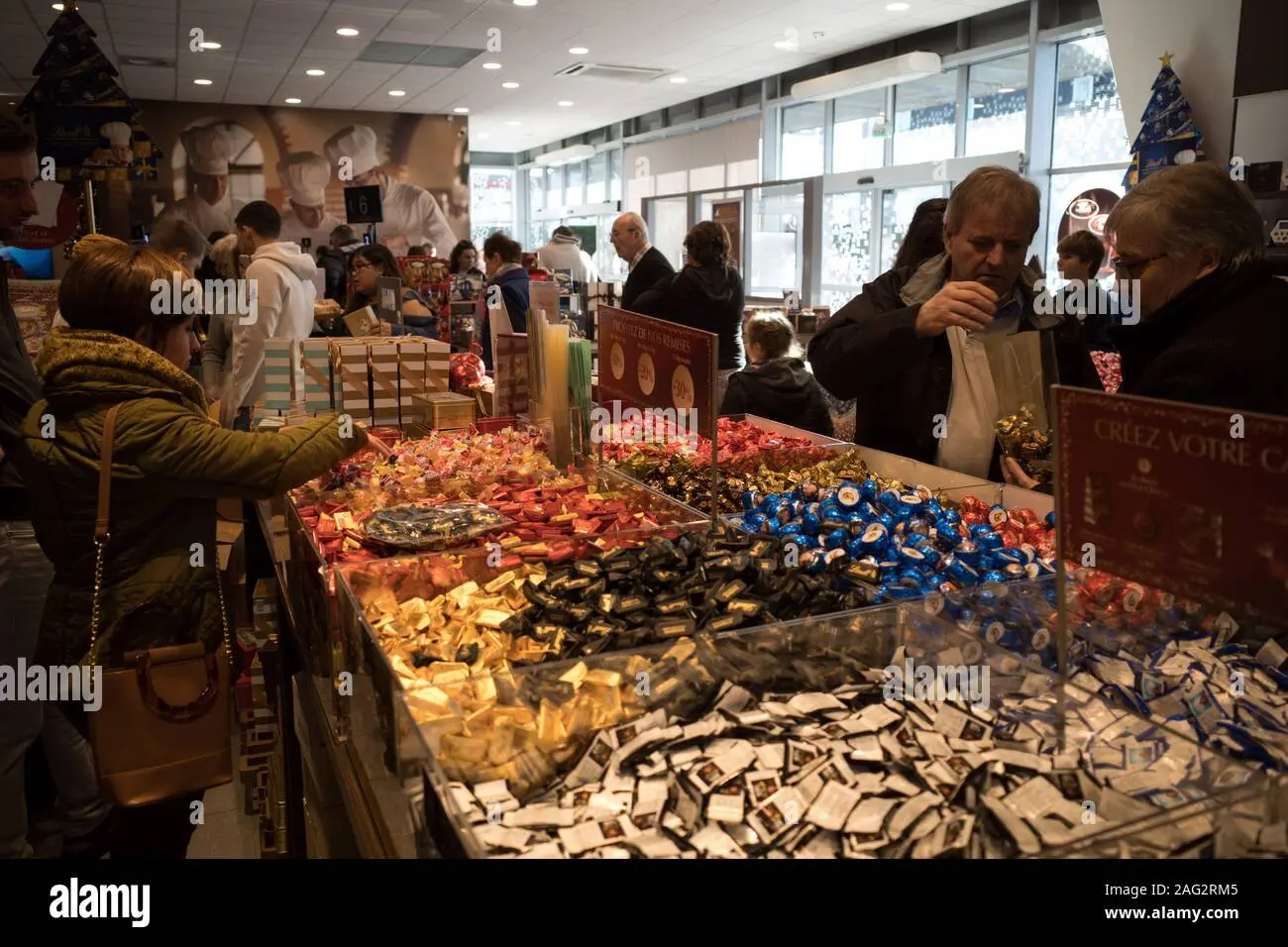 fabrica chocolate lindt francia - Cuántos empleados tiene Lindt