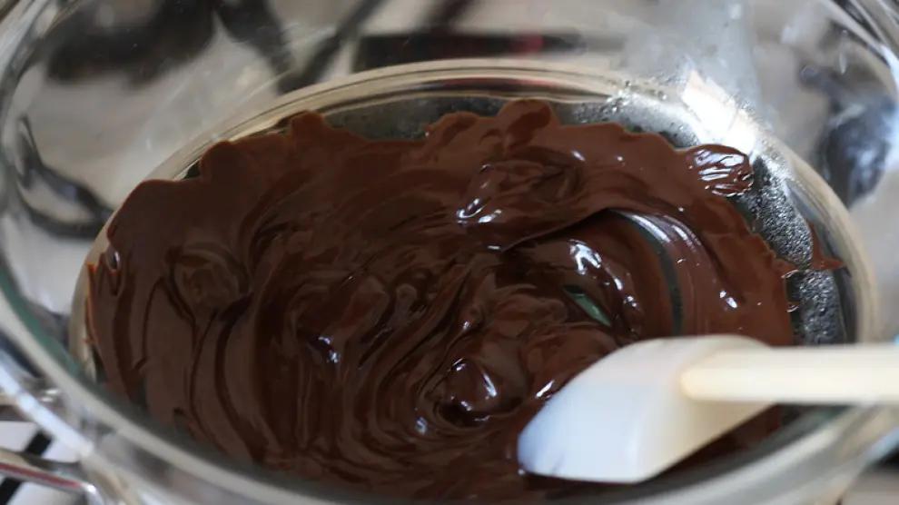 derretir chocolate es fisico o quimico - Derretir el chocolate es un químico