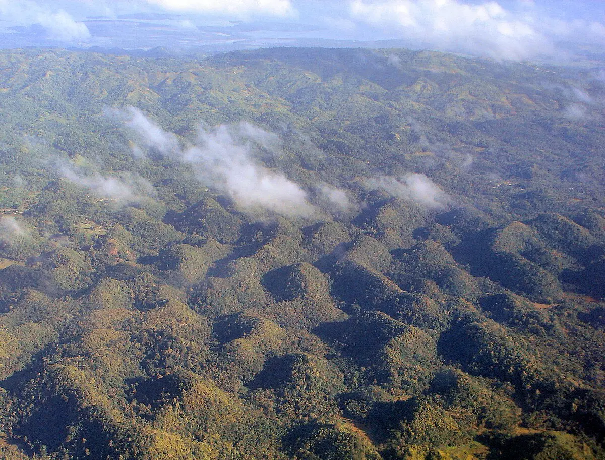 Las Colinas de Chocolate: Un Maravilloso Paisaje en Filipinas - Es Chocolate Hills un sitio patrimonial chocolate hills - Es Chocolate Hills un sitio patrimonial