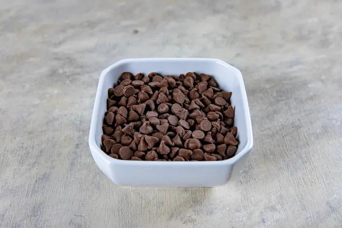 chocolate chips ounces to cups - Is 12 oz of chocolate chips 2 cups