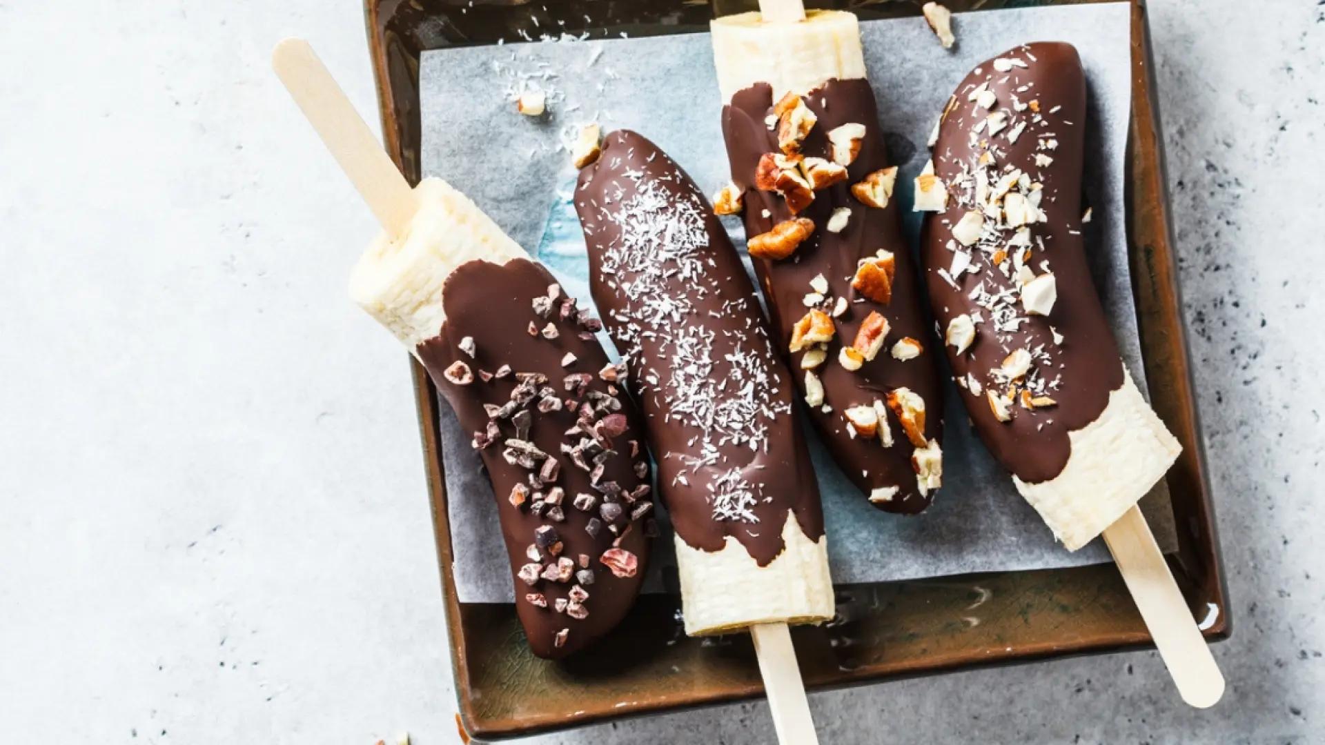 helado con platano congelado y chocolate - Qué beneficios tiene el helado de plátano