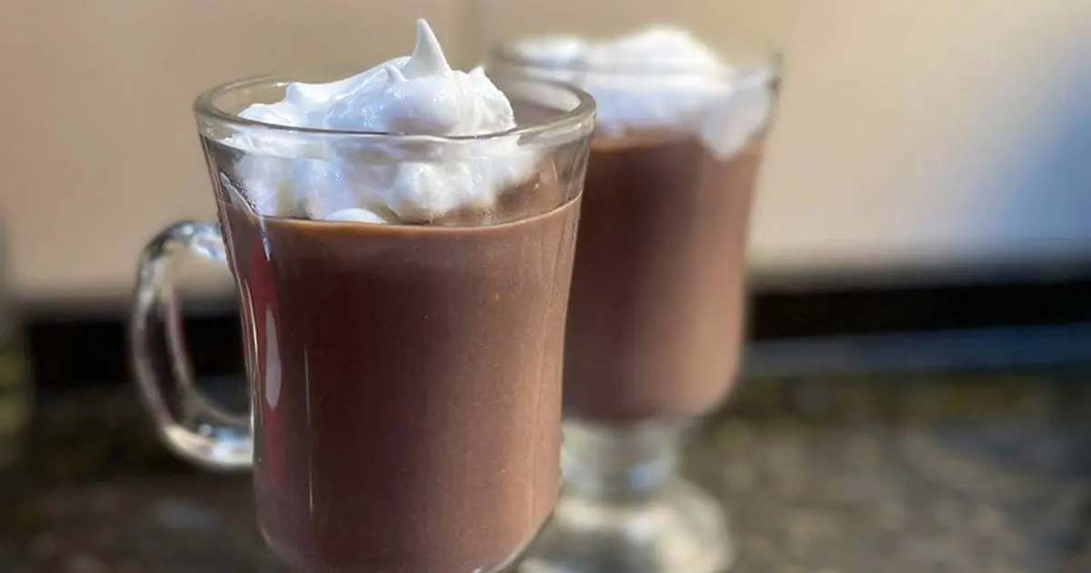 chocolate caliente con huevo - Qué es un chocolate vienés frente a un chocolate caliente