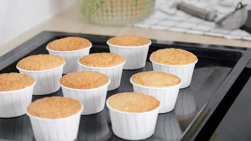 receta de magdalenas caseras con pepitas de chocolate - Qué hacer para que no se peguen las magdalenas