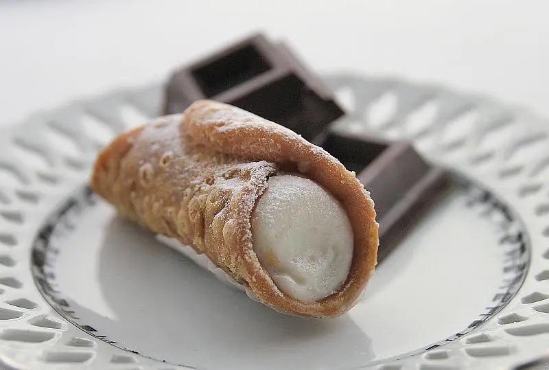 cannolis de chocolate - Qué quiere decir cannoli