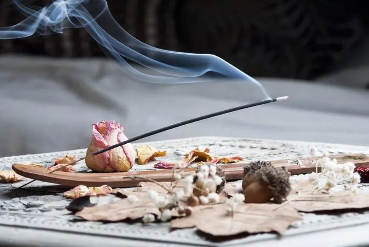 incienso de chocolate - Qué significa poner incienso en casa