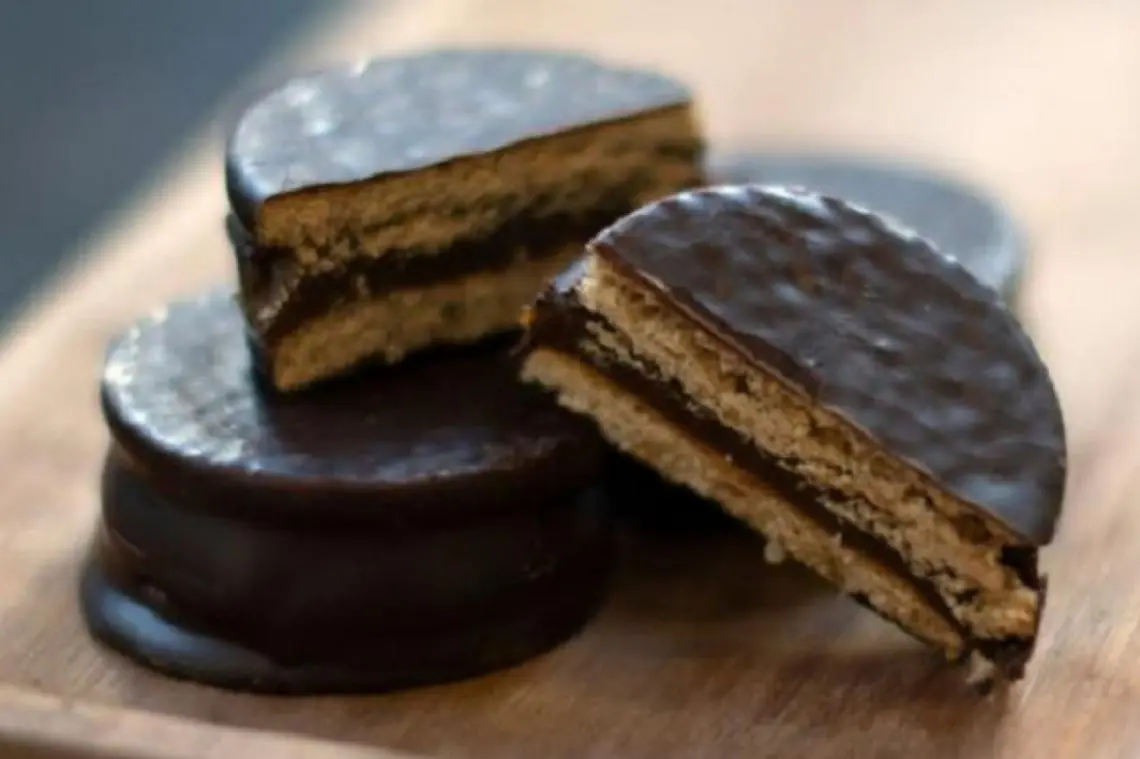 alfajores de chocolate segun el codigo alimentario - Qué tipo de alimento es un alfajor