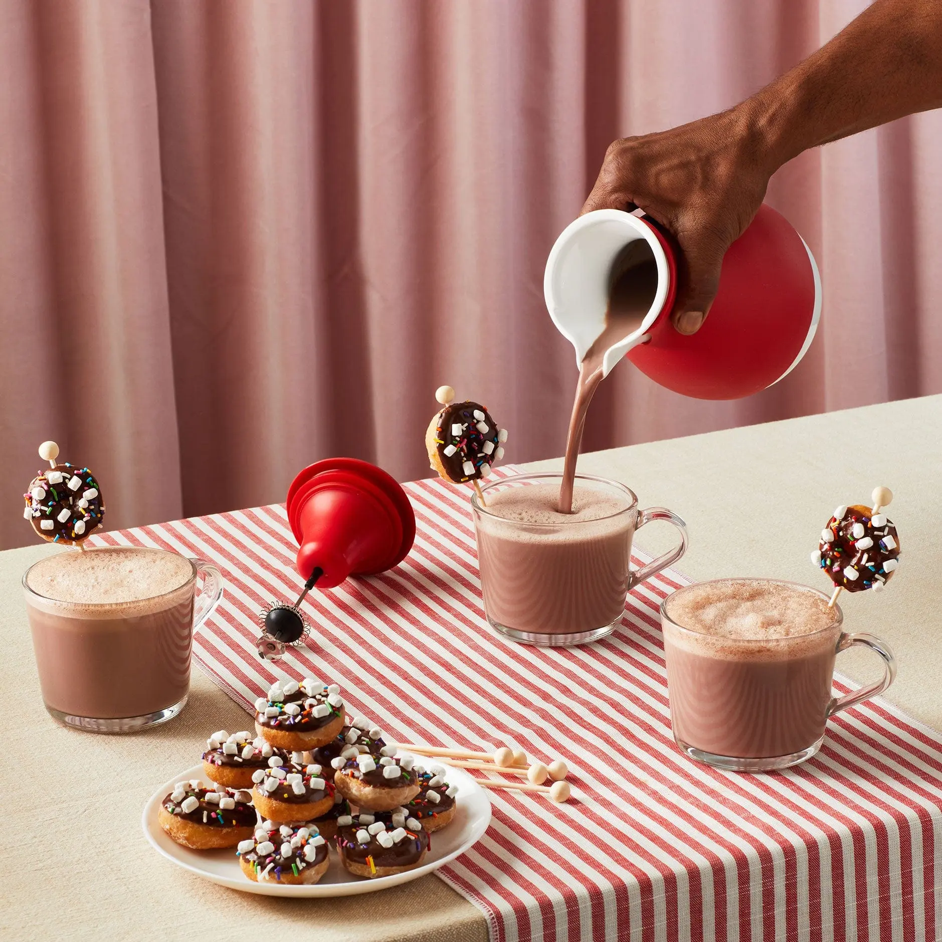 hot chocolate pot - Se puede utilizar una tetera para hacer chocolate caliente