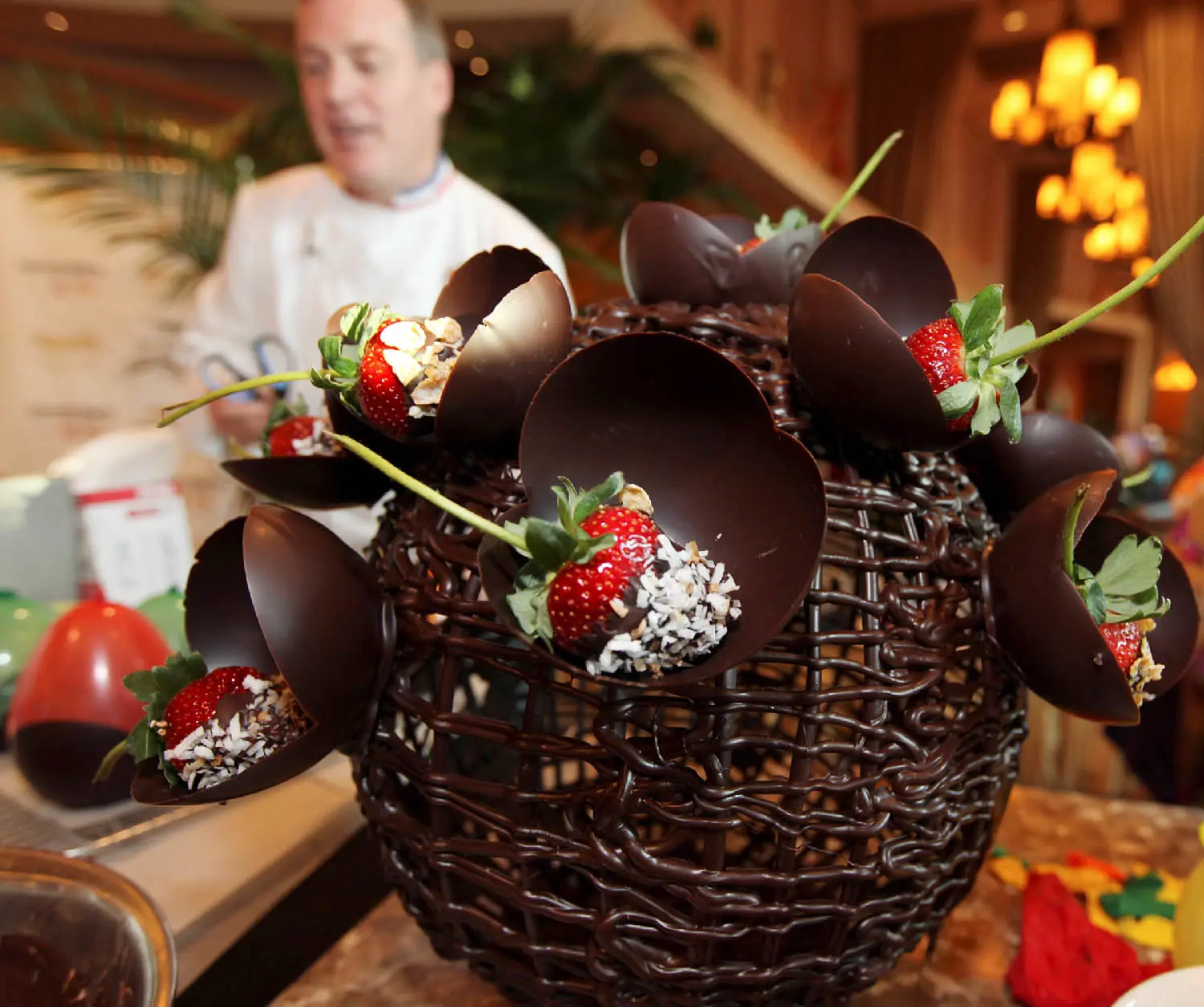 how to decorate chocolate covered strawberries - Should strawberries be cold before dipping in chocolate