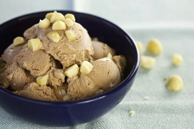chocolate and nut ice cream - What are the ice cream cones with chocolate and nuts
