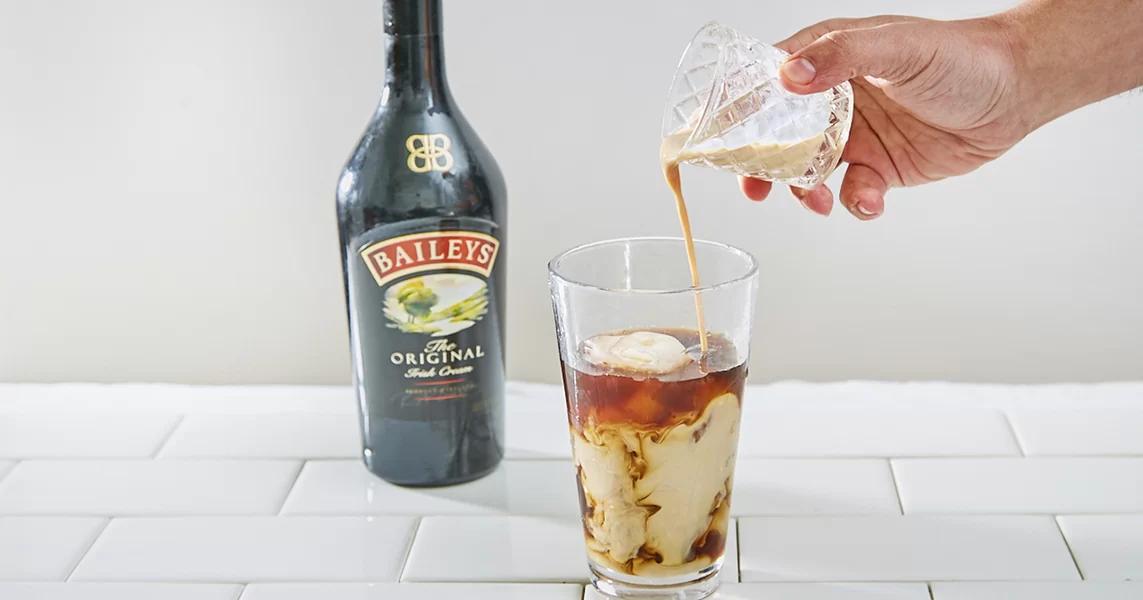 baileys chocolate milk - What can you not mix Baileys with