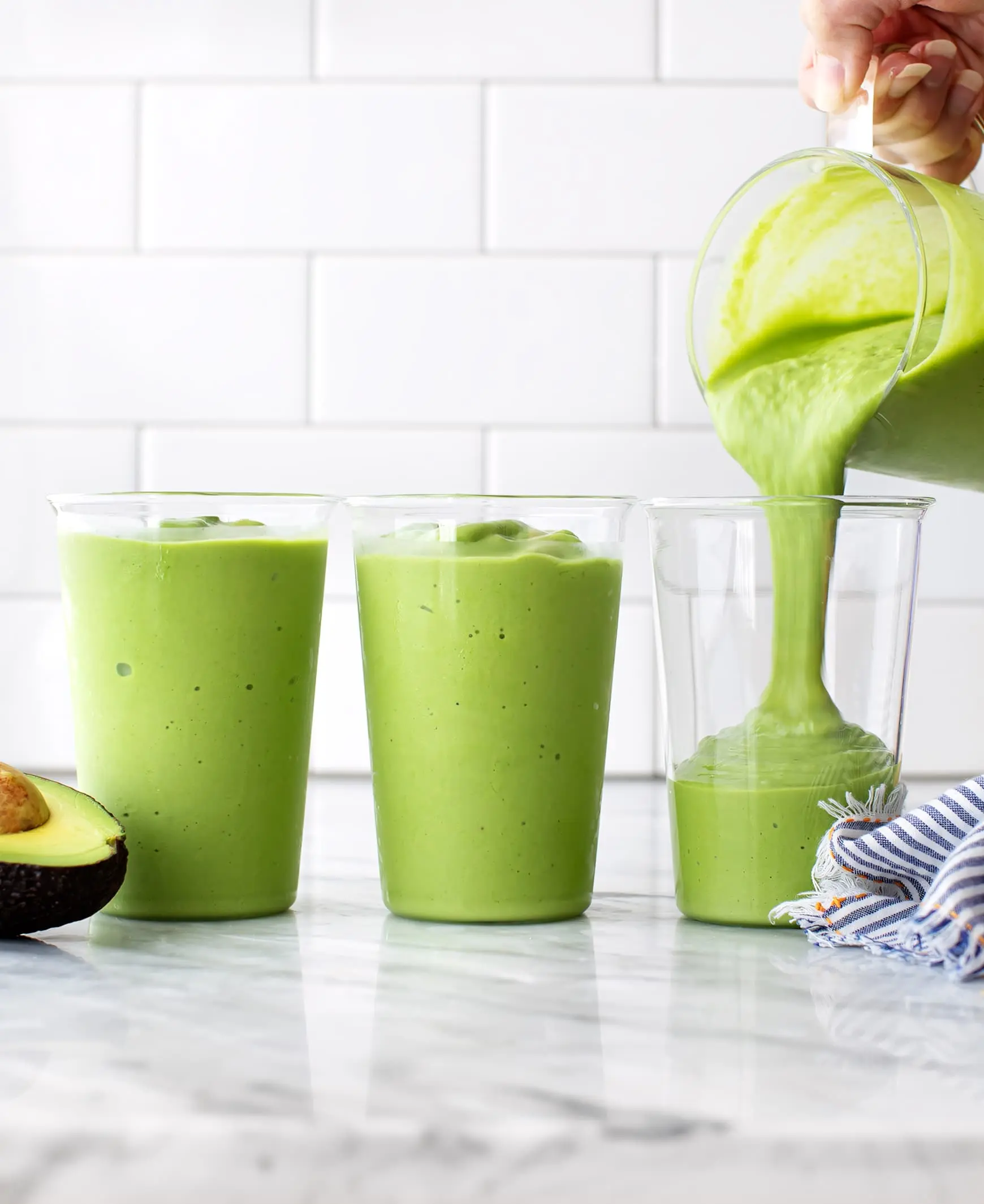 chocolate avocado smoothie - What does avocado smoothie taste like
