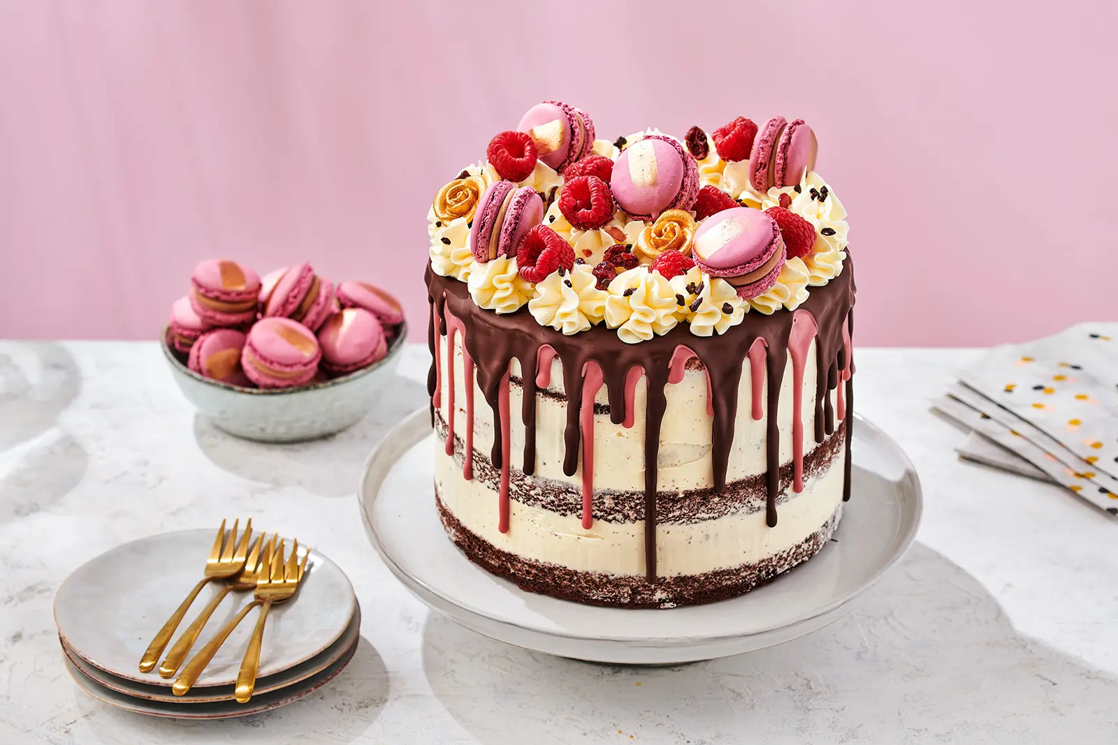 Tarta de Chocolate con Espejo: La Guía Definitiva para un Acabado Perfecto - What is the difference between glaze and mirror glaze chocolate mirror glaze cake - What is the difference between glaze and mirror glaze