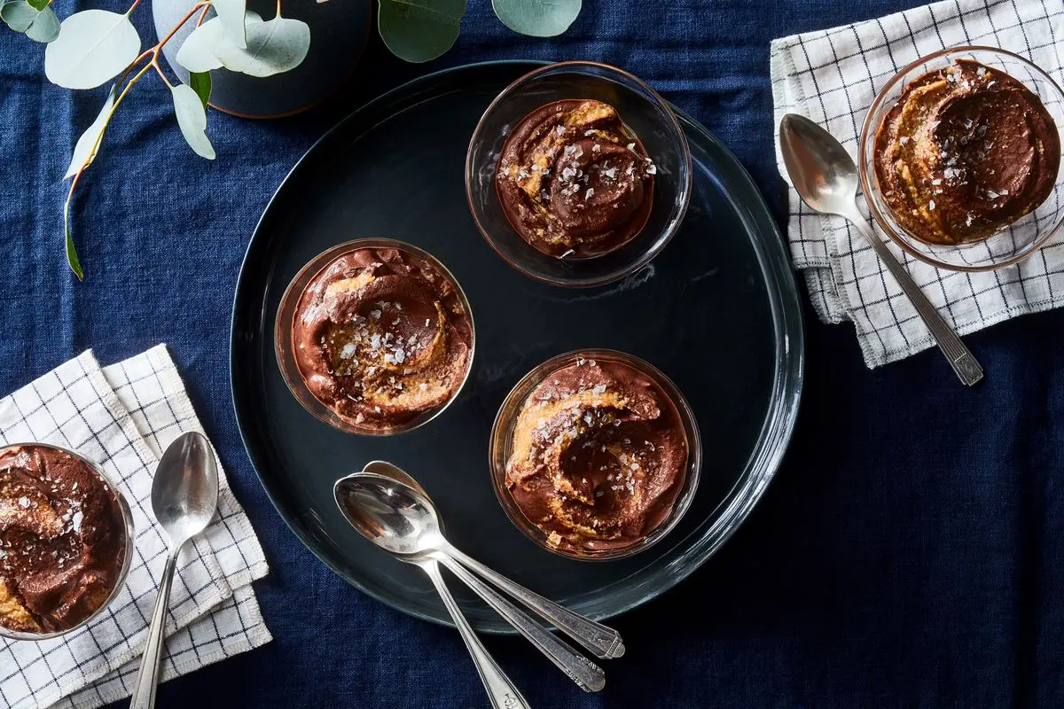 chocolate mousse without heavy cream - What is the thickening agent for mousse
