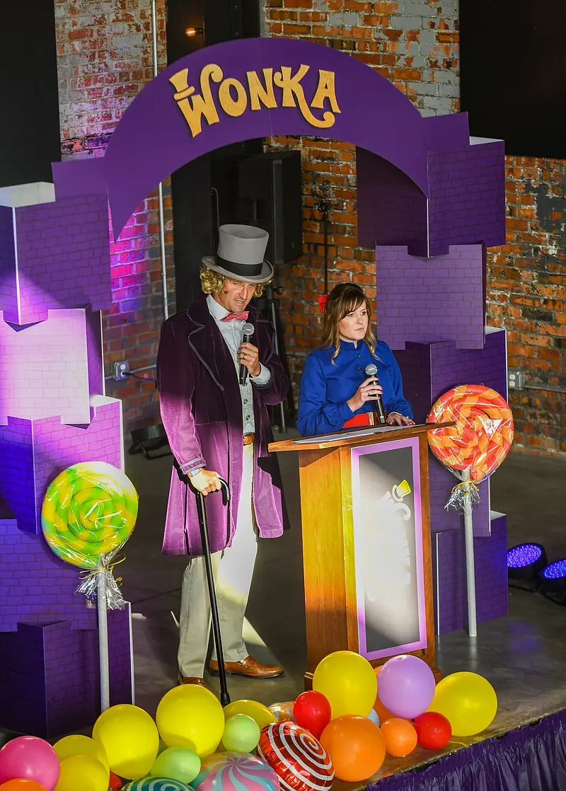 willy wonka and the chocolate factory theme - What was the message in the chocolate factory