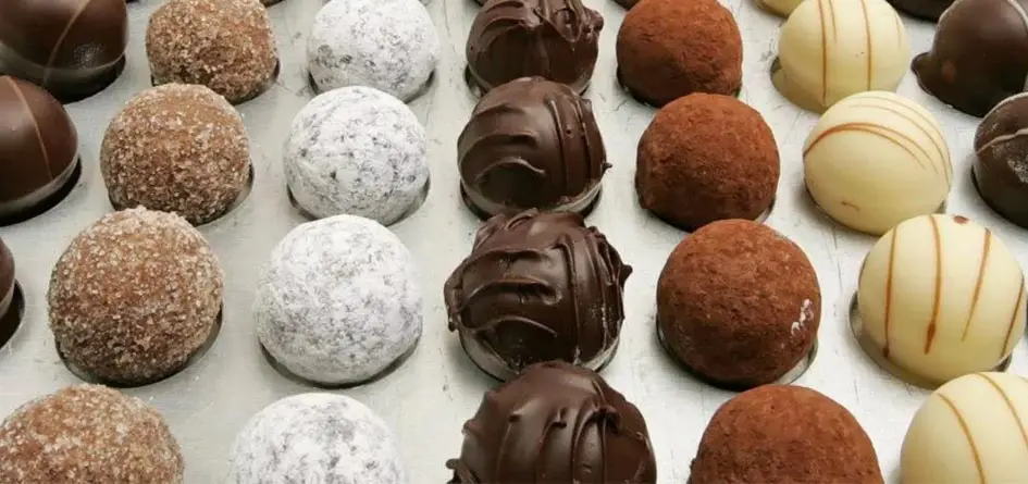 chocolate factory tours near me - Which city is famous for its chocolate factory
