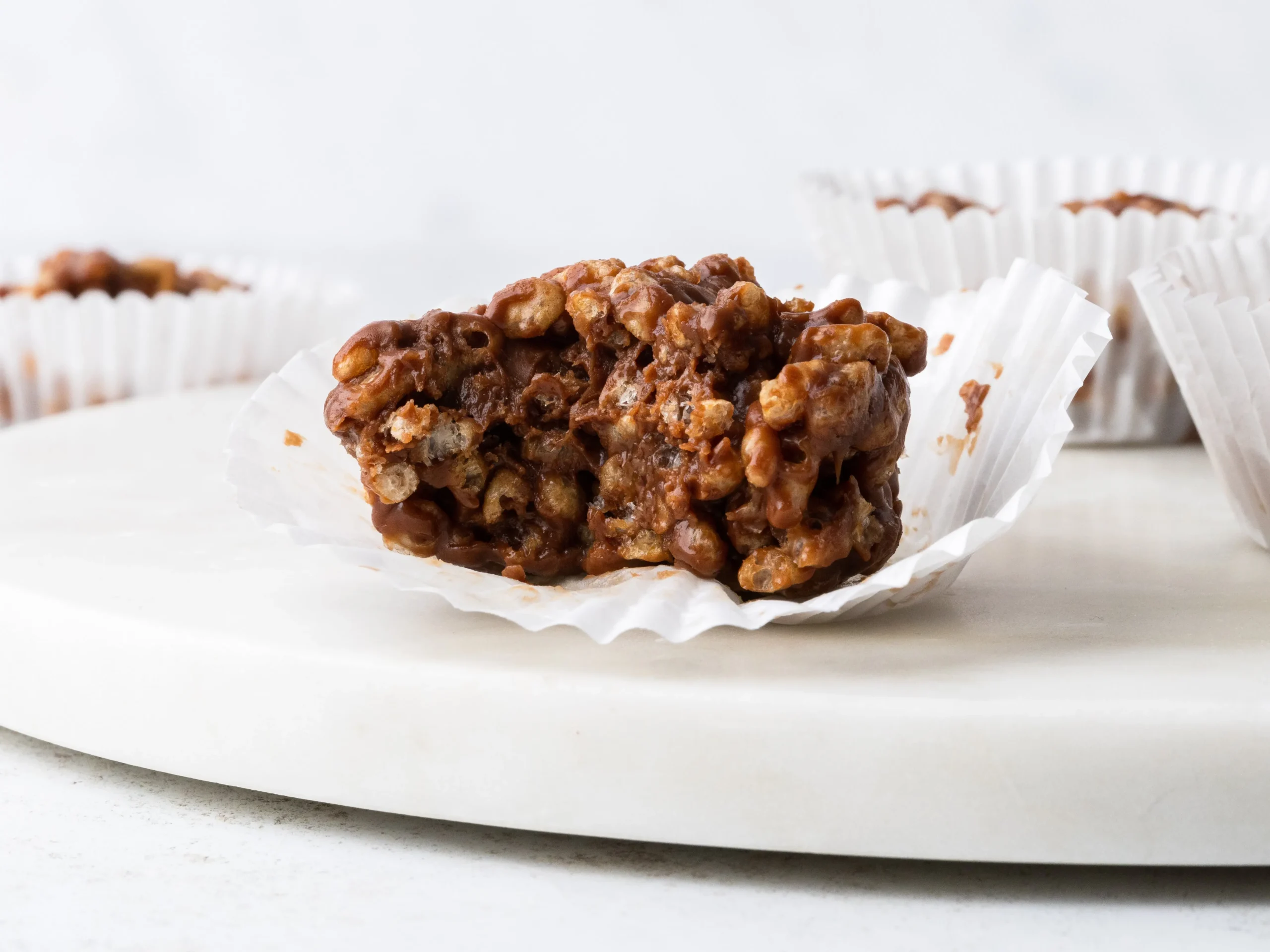 chocolate marshmallow rice crispy cakes - Why are my rice crispy cakes not sticking together